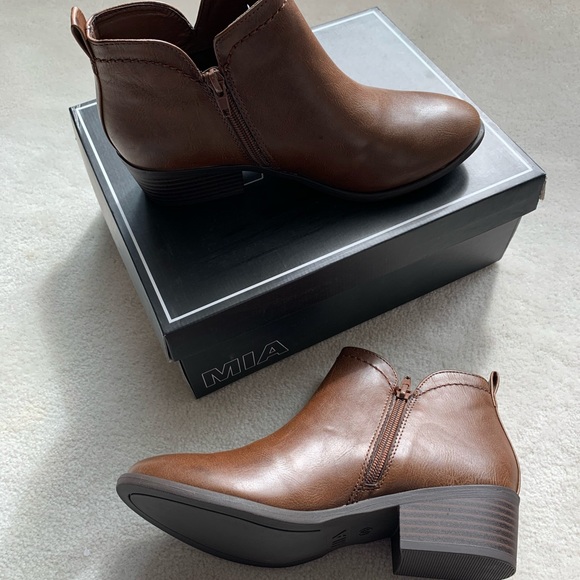 MIA Shoes - MIA® Jaymi ankle boot 7.5, coffee- NEW